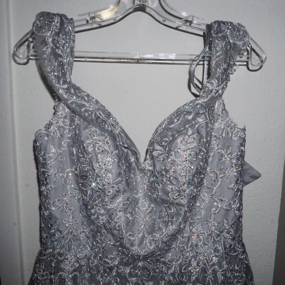 Prom Dress - Picture 9 of 10